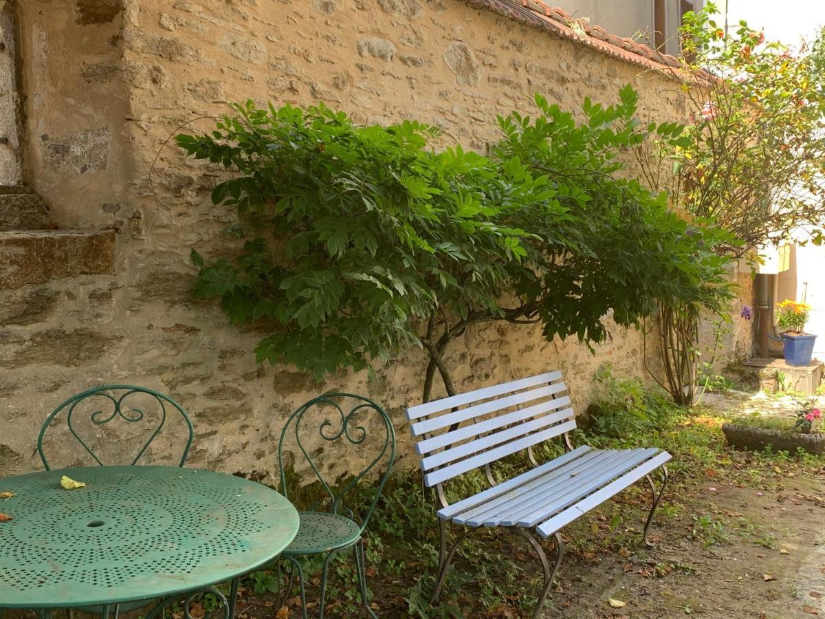 La Cour Pavee, T2 Lumineux, Cosy, Confort 55 M2 Saint-Léonard-de-Noblat Kültér fotó