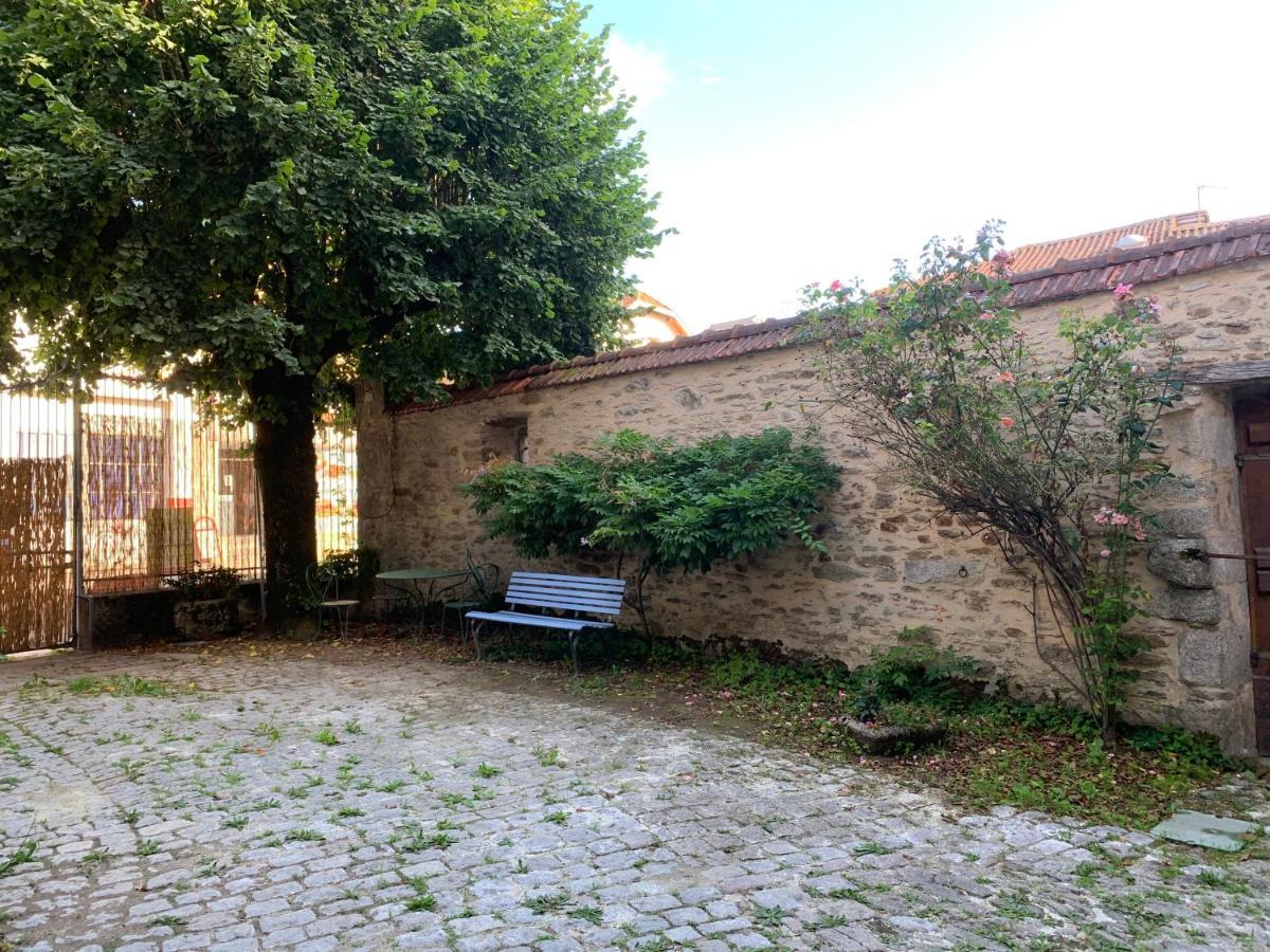 La Cour Pavee, T2 Lumineux, Cosy, Confort 55 M2 Saint-Léonard-de-Noblat Kültér fotó